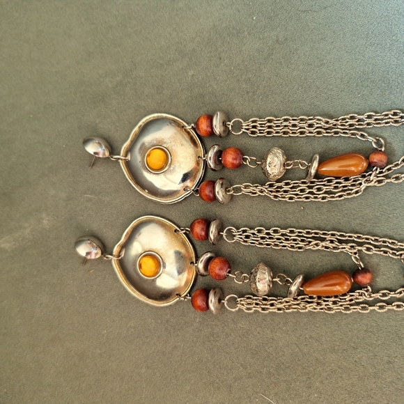 Elegant Silver and Gold Chain Earrings - Picture 10 of 10